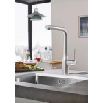 Смеситель для кухонной мойки GROHE Essence с вытяжным душем, суперсталь 