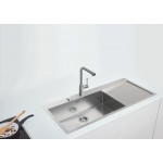 Смеситель для кухонной мойки GROHE Essence с вытяжным изливом 2jet, суперсталь 